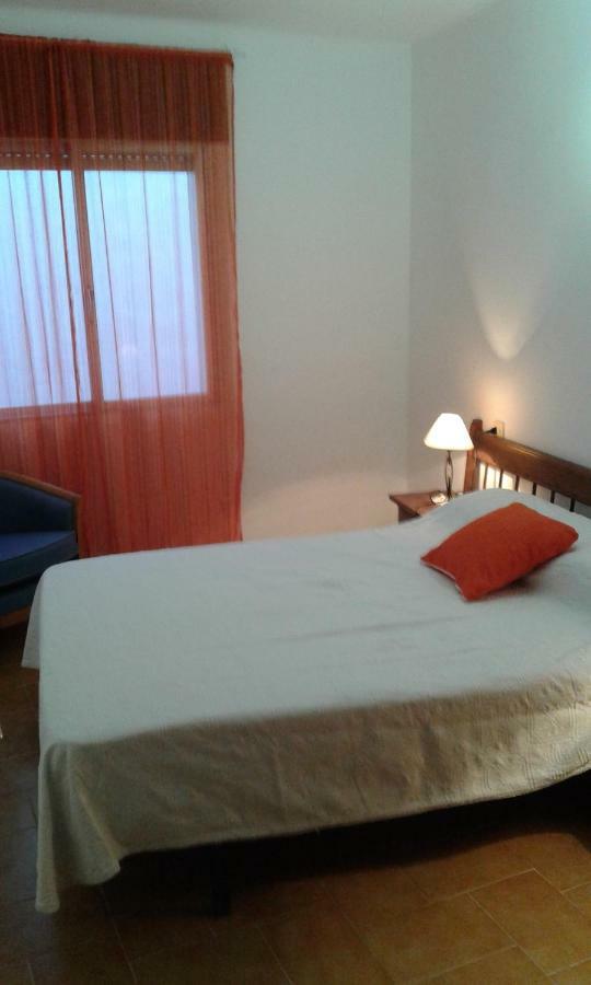 Apartamentos Mediterranean View Llança Buitenkant foto