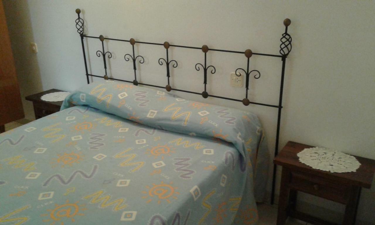Apartamentos Mediterranean View Llança Buitenkant foto